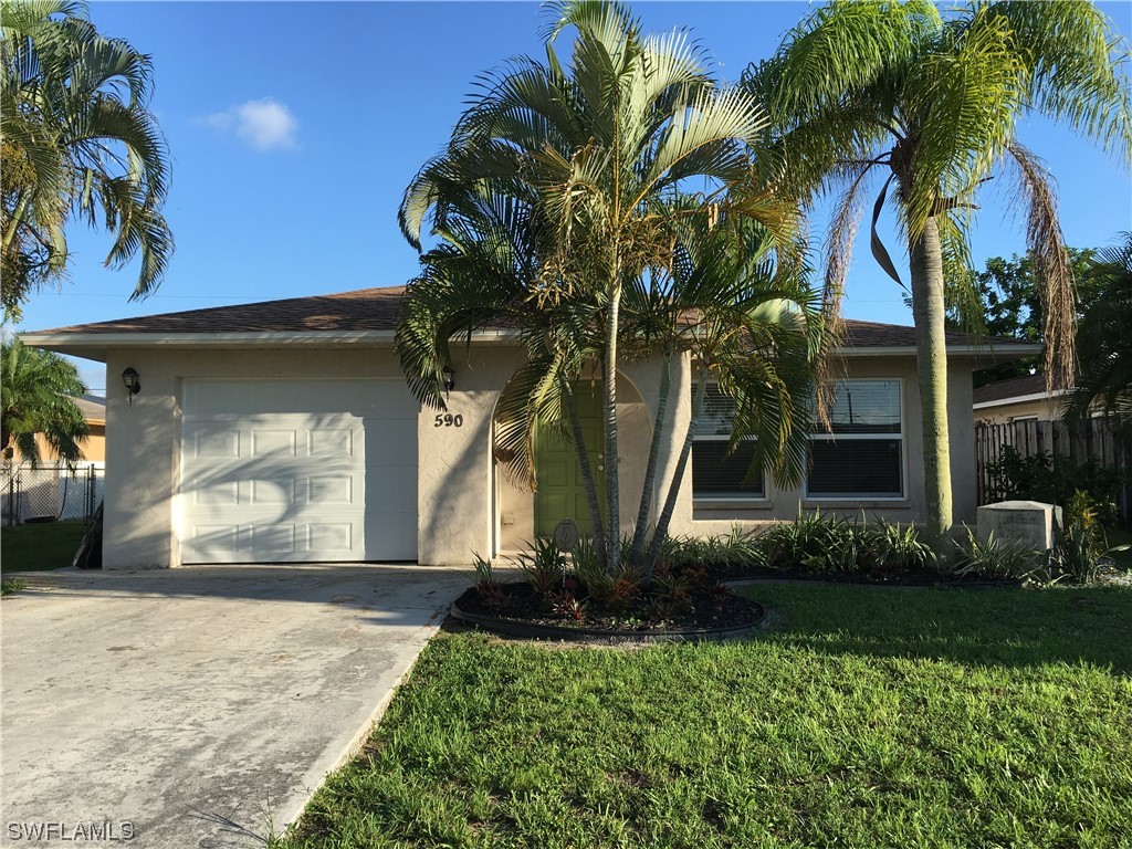 590 100th Avenue N Naples FL 34108 223067930 image1