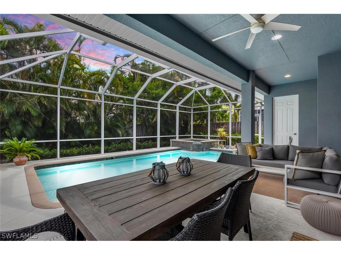 590 110th Avenue N Naples FL 34108 226007193 image1