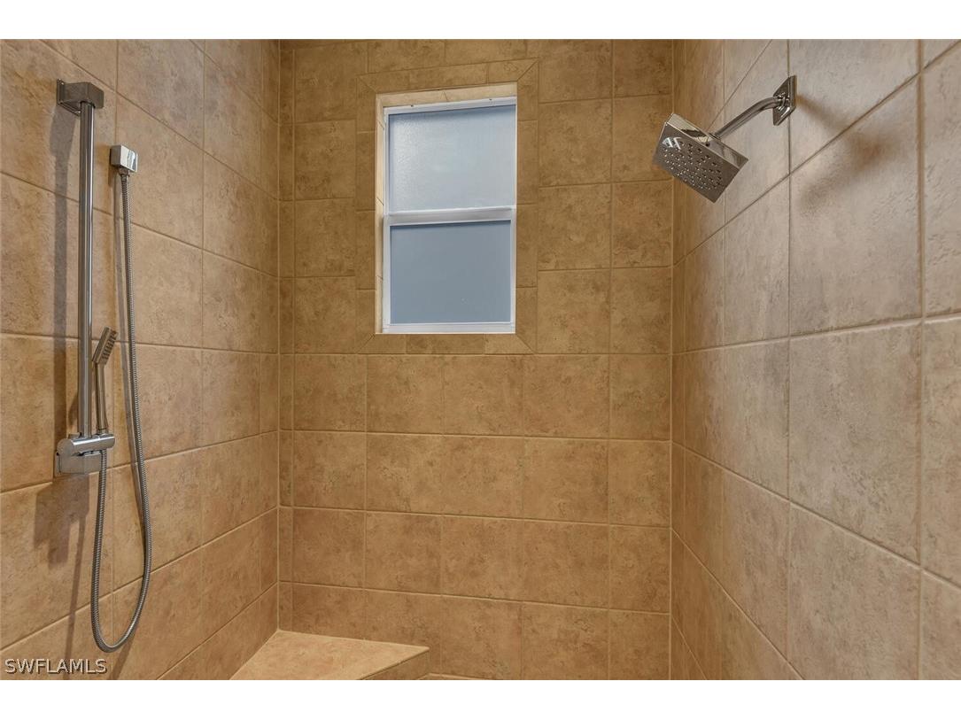 590 110th Avenue N Naples FL 34108 226007193 image21