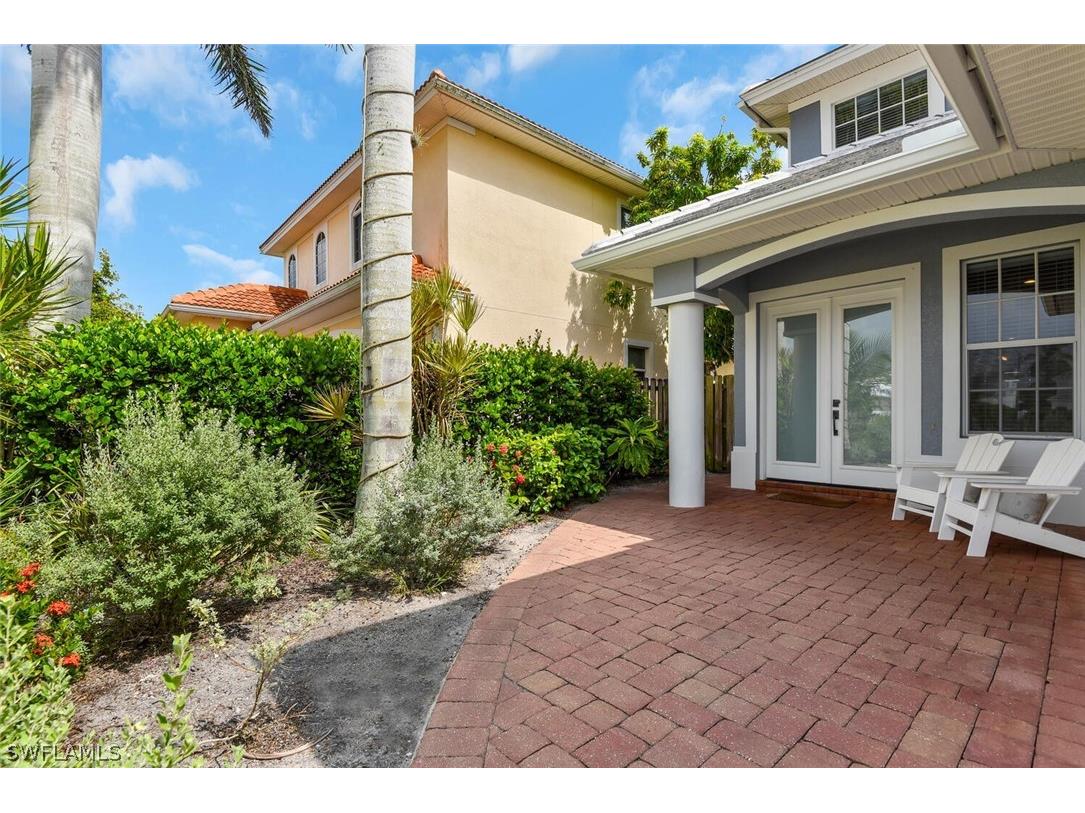 590 110th Avenue N Naples FL 34108 226007193 image3