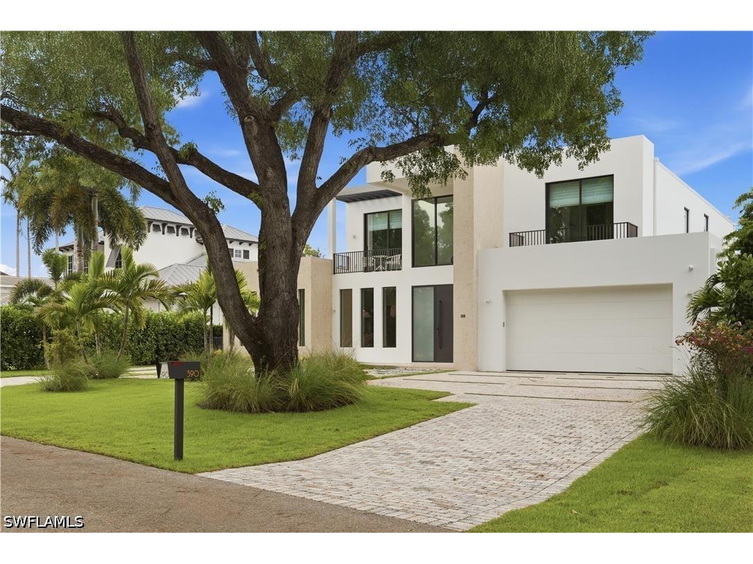 590 6th Avenue N Naples FL 34102 226022505 image2