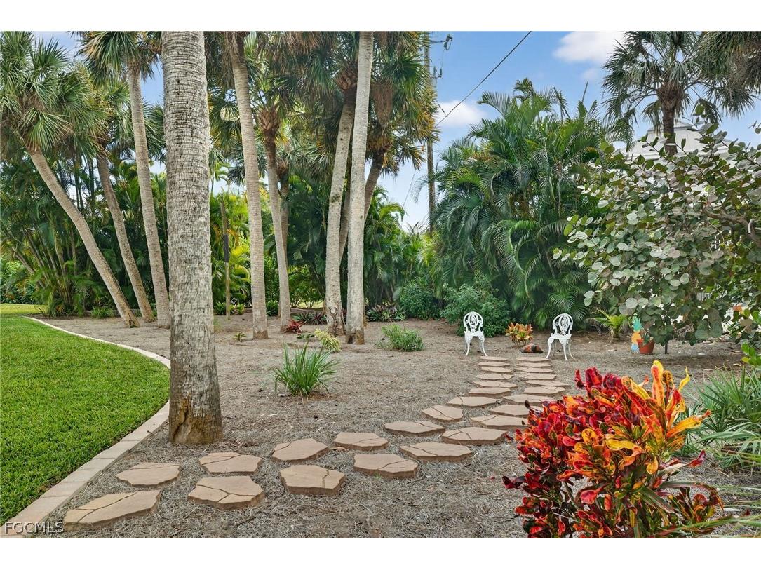 590 Boulder Drive Sanibel FL 33957 2026007551 image28