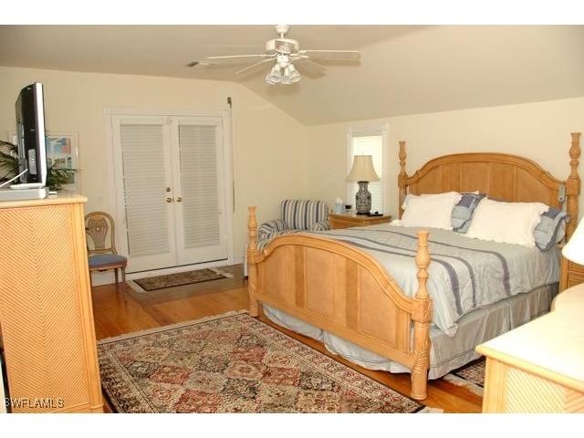 590 E Lake Drive Naples FL 34102 226005478 image10