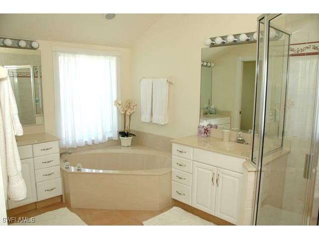 590 E Lake Drive Naples FL 34102 226005478 image11