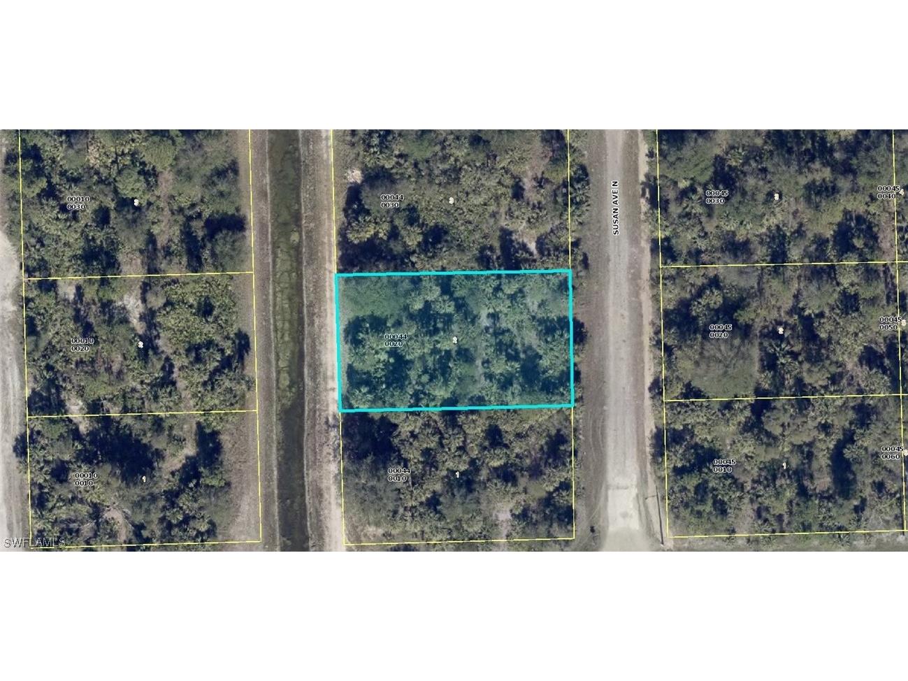 5903 Susan Avenue N Lehigh Acres FL 33971 223073100 image1