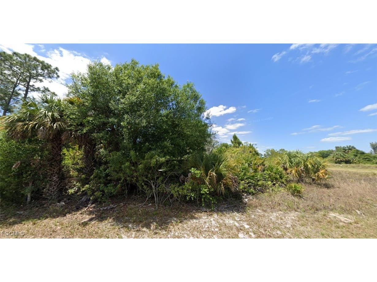 5905 Susan Avenue N Lehigh Acres FL 33971 2025010768 image1