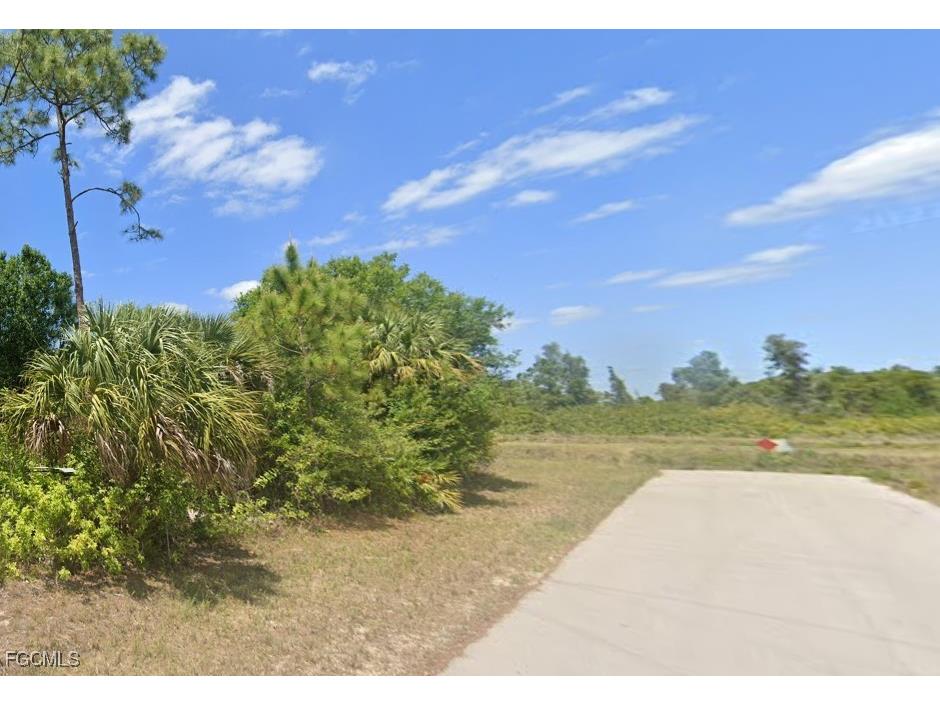 5905 Susan Avenue N Lehigh Acres FL 33971 2025010768 image3