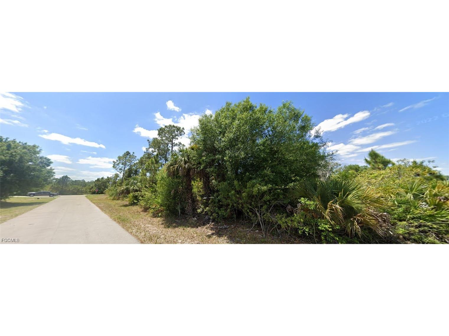 5905 Susan Avenue N Lehigh Acres FL 33971 2025010768 image5