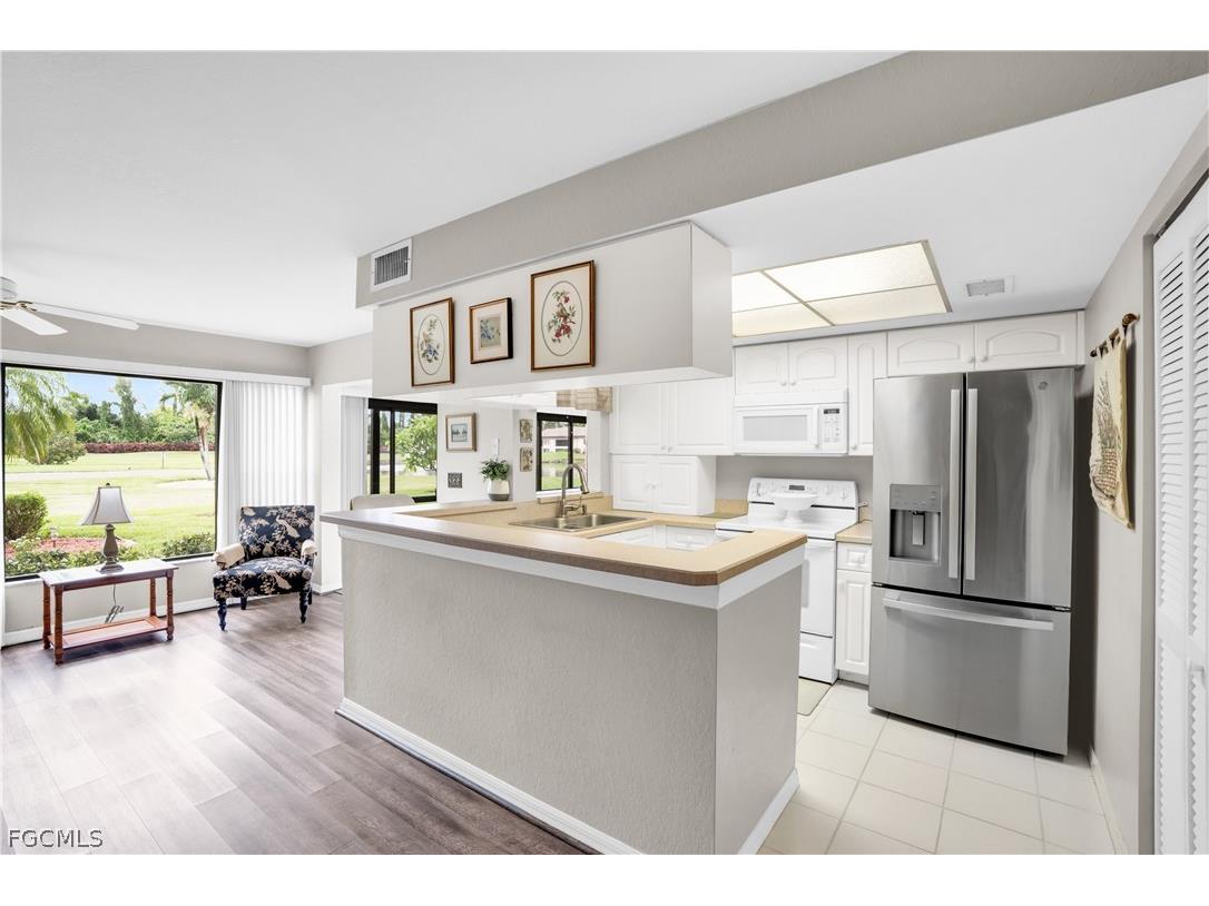 5905 Trailwinds Drive #816 Fort Myers FL 33907 2026006932 image12