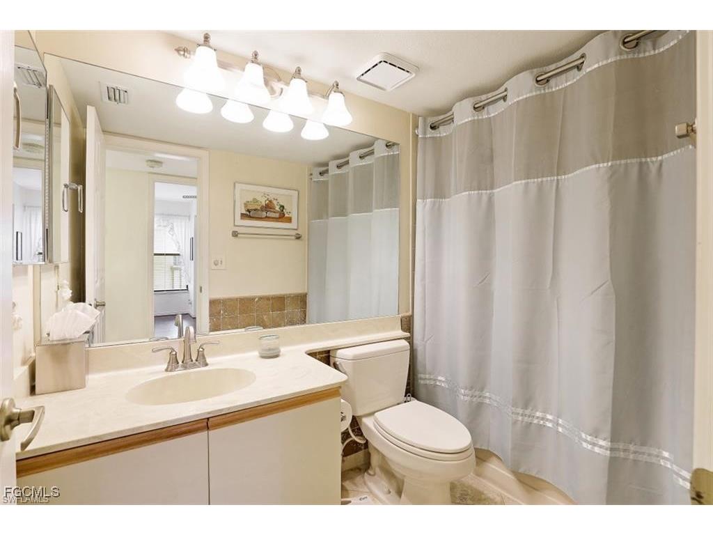 5905 Trailwinds Drive #824 Fort Myers FL 33907 2025010438 image17