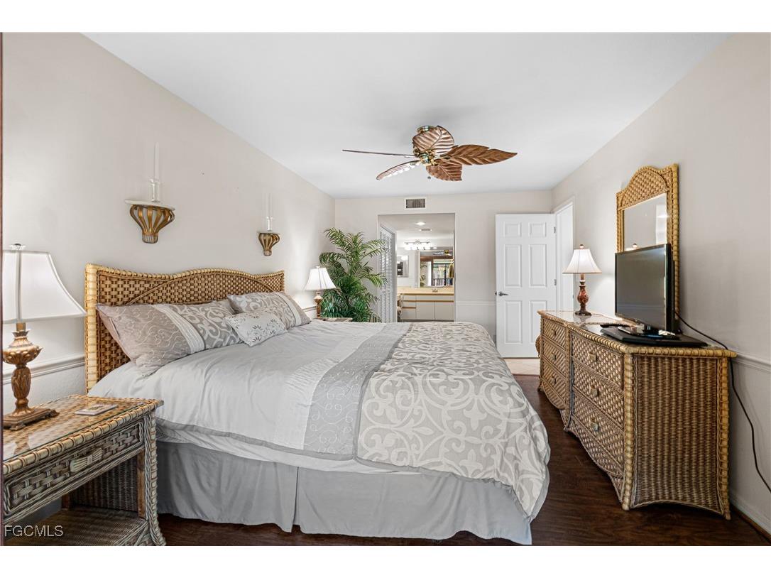 5905 Trailwinds Drive #824 Fort Myers FL 33907 2025014529 image12