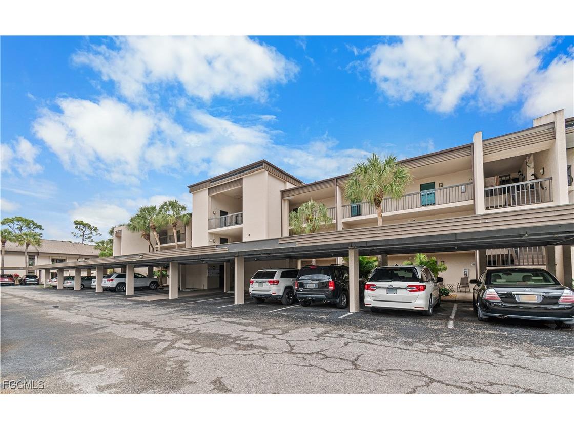 5905 Trailwinds Drive #824 Fort Myers FL 33907 2025014529 image2