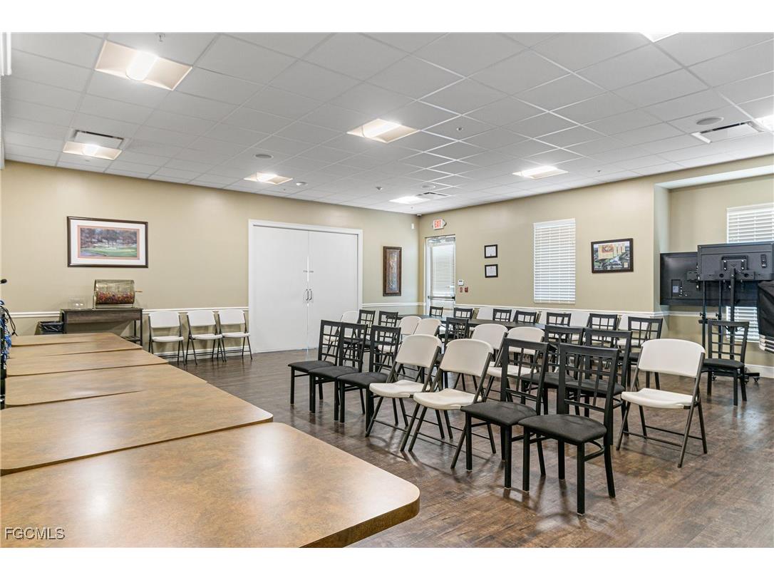 5905 Trailwinds Drive #824 Fort Myers FL 33907 2025014529 image43