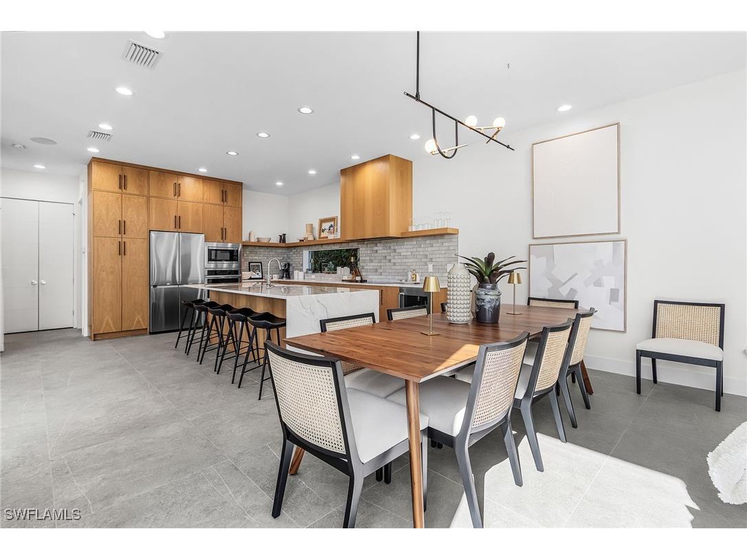 591 93rd Avenue N Naples FL 34108 225070902 image7