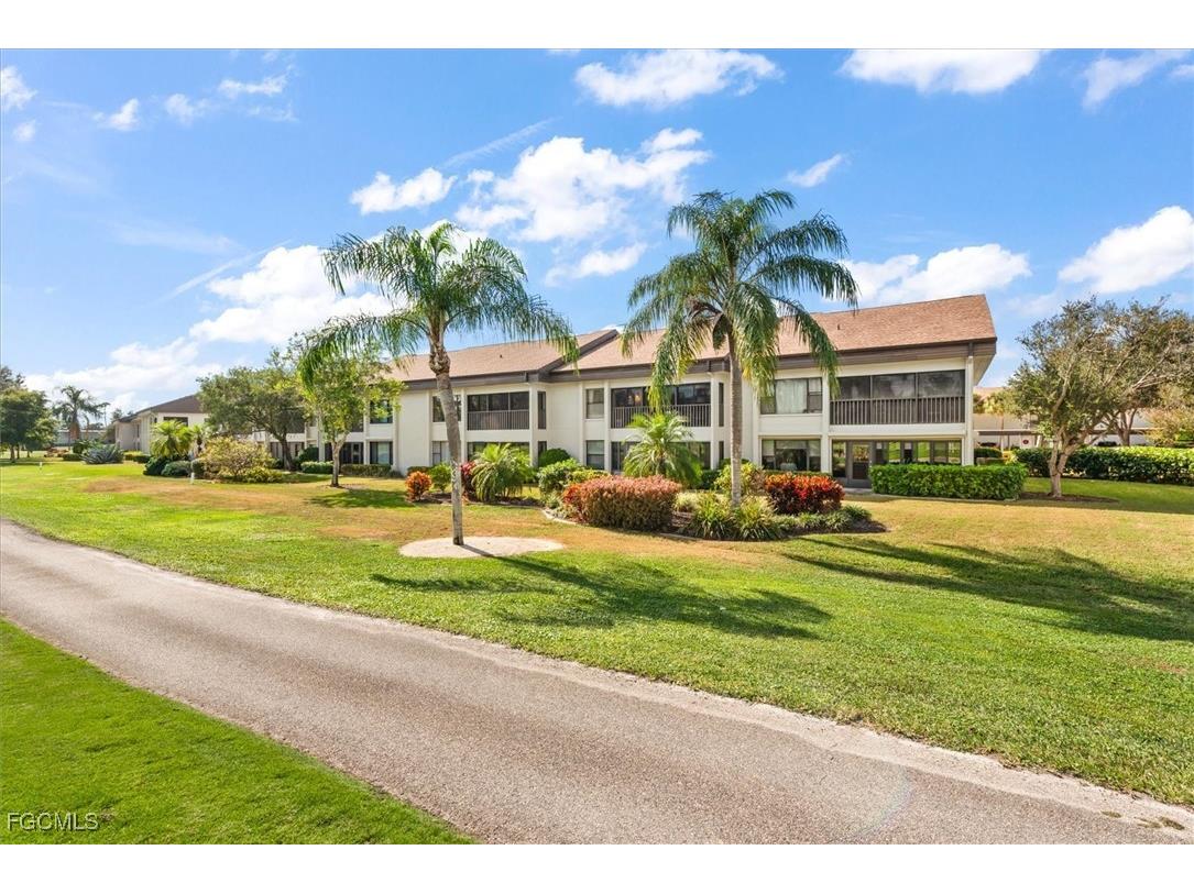 5910 Trailwinds Drive #422 Fort Myers FL 33907 2025021618 image22