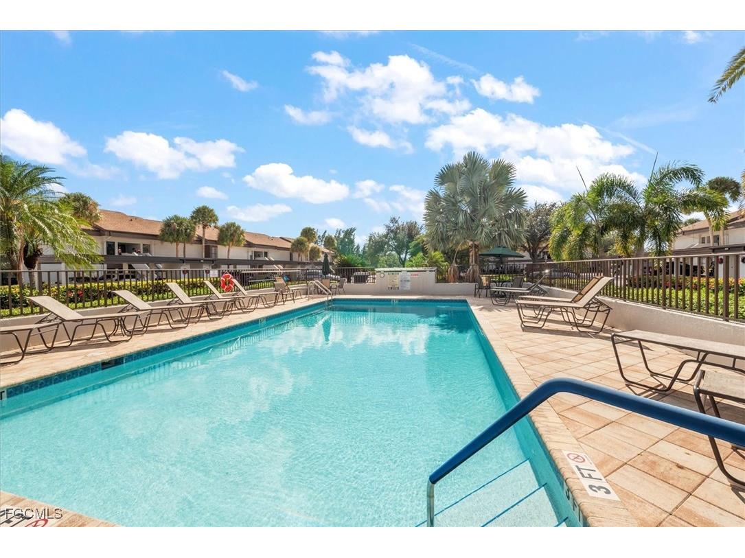 5910 Trailwinds Drive #422 Fort Myers FL 33907 2025021618 image24