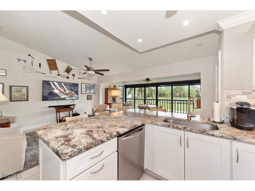 5910 Trailwinds Drive #422 Fort Myers FL 33907 2025021618 image7