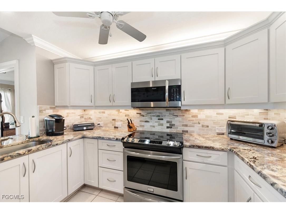 5910 Trailwinds Drive #422 Fort Myers FL 33907 2025021618 image8