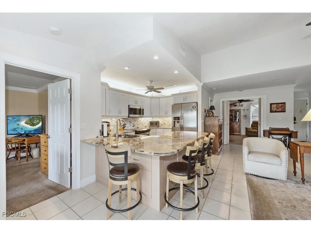 5910 Trailwinds Drive #422 Fort Myers FL 33907 2025021618 image9