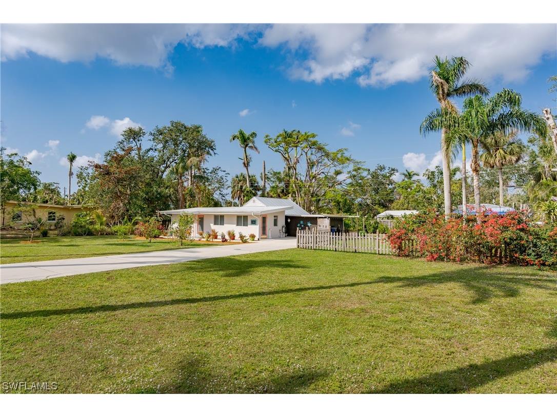 5912 Tropical Drive Fort Myers FL 33919 223013856 image1