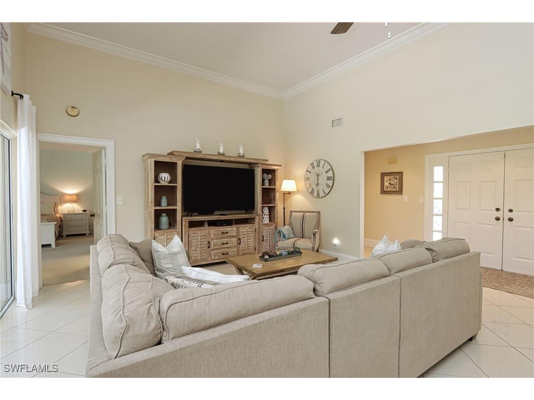 5916 Chanteclair Drive #8 Naples FL 34108 225058500 image4