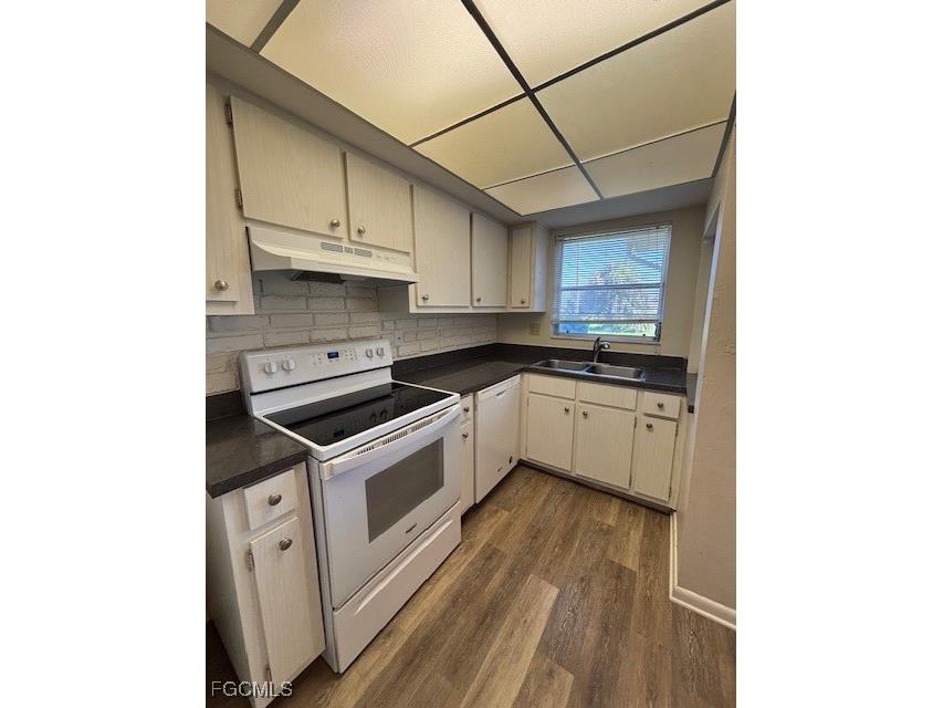 5917 Littlestone Court #111 North Fort Myers FL 33903 2025015065 image3