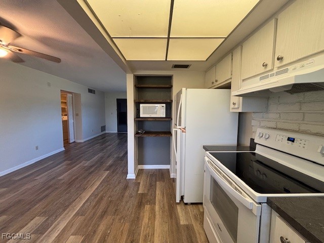 5917 Littlestone Court #111 North Fort Myers FL 33903 2025015065 image4