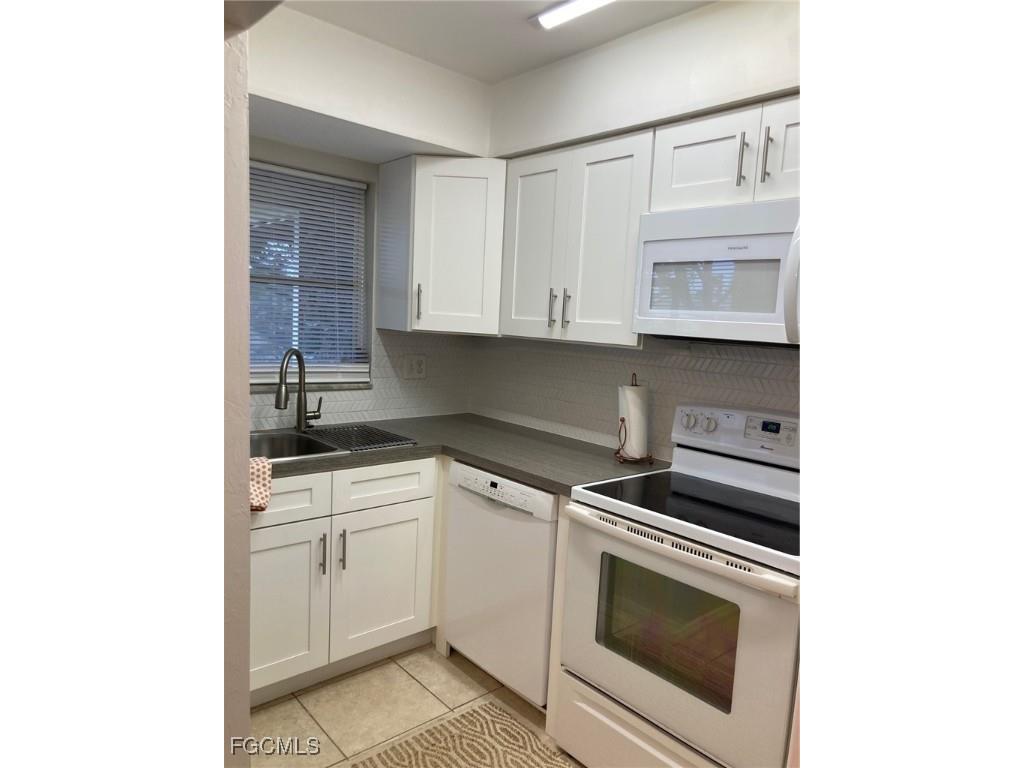 5917 Littlestone Court #113 North Fort Myers FL 33903 2025014170 image6