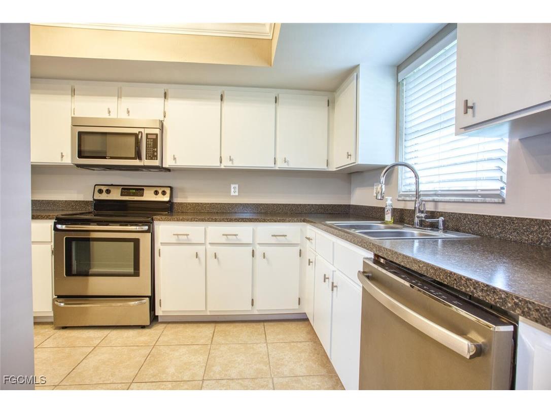 5917 Littlestone Court #118 North Fort Myers FL 33903 2025021873 image3