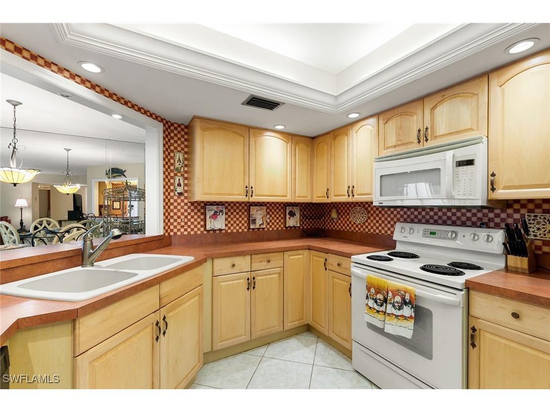 592 Beachwalk Circle #N102 Naples FL 34108 225084138 image7