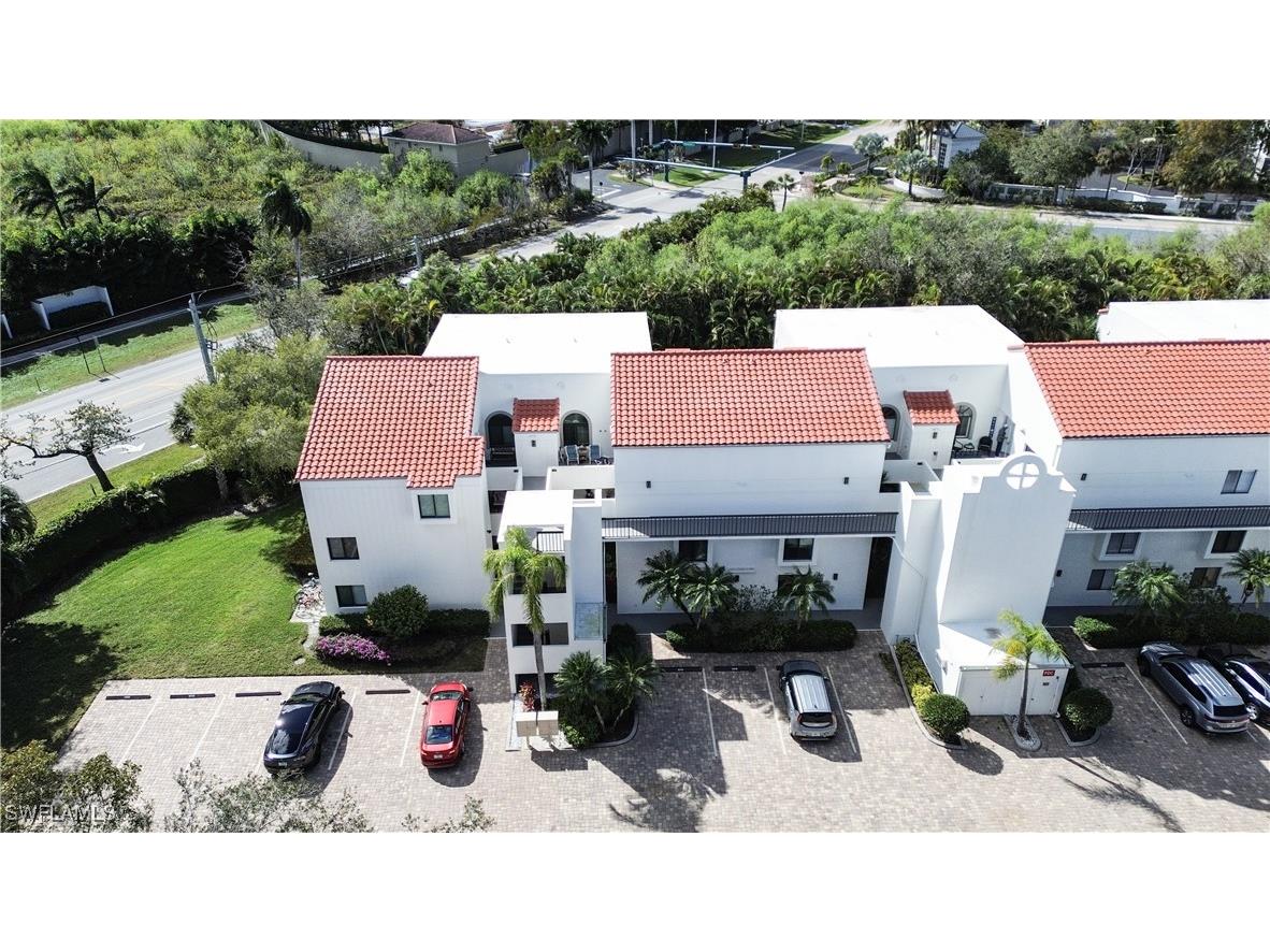 592 Beachwalk Circle #N105 Naples FL 34108 226005665 image2