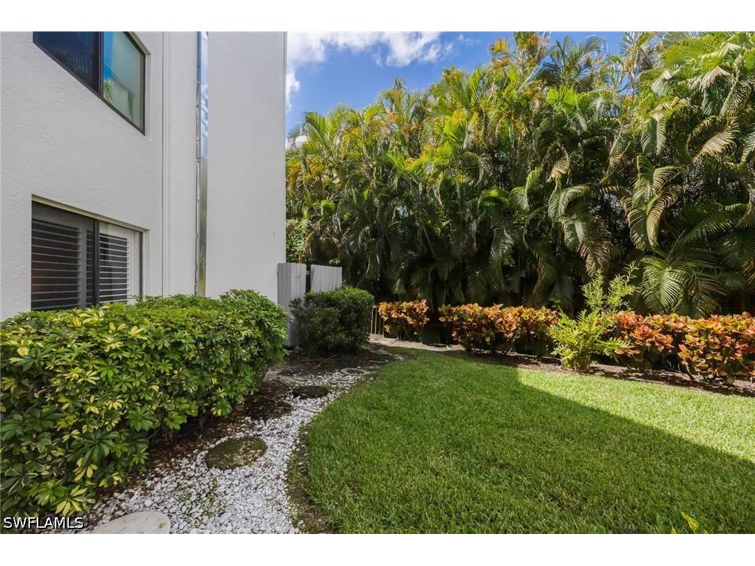 592 Beachwalk Circle #N105 Naples FL 34108 226005665 image23