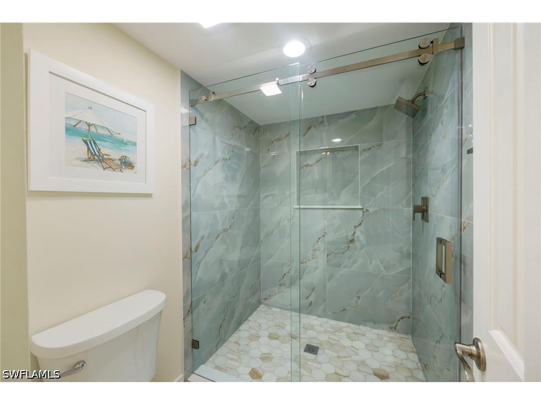 592 Beachwalk Circle #N105 Naples FL 34108 226005665 image25