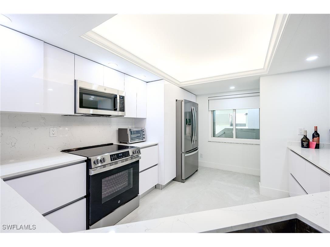 592 Beachwalk Circle #N202 Naples FL 34108 225077958 image3