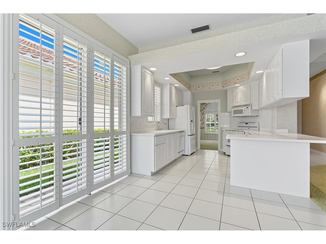 5925 Bermuda Lane Naples FL 34119 225072296 image9