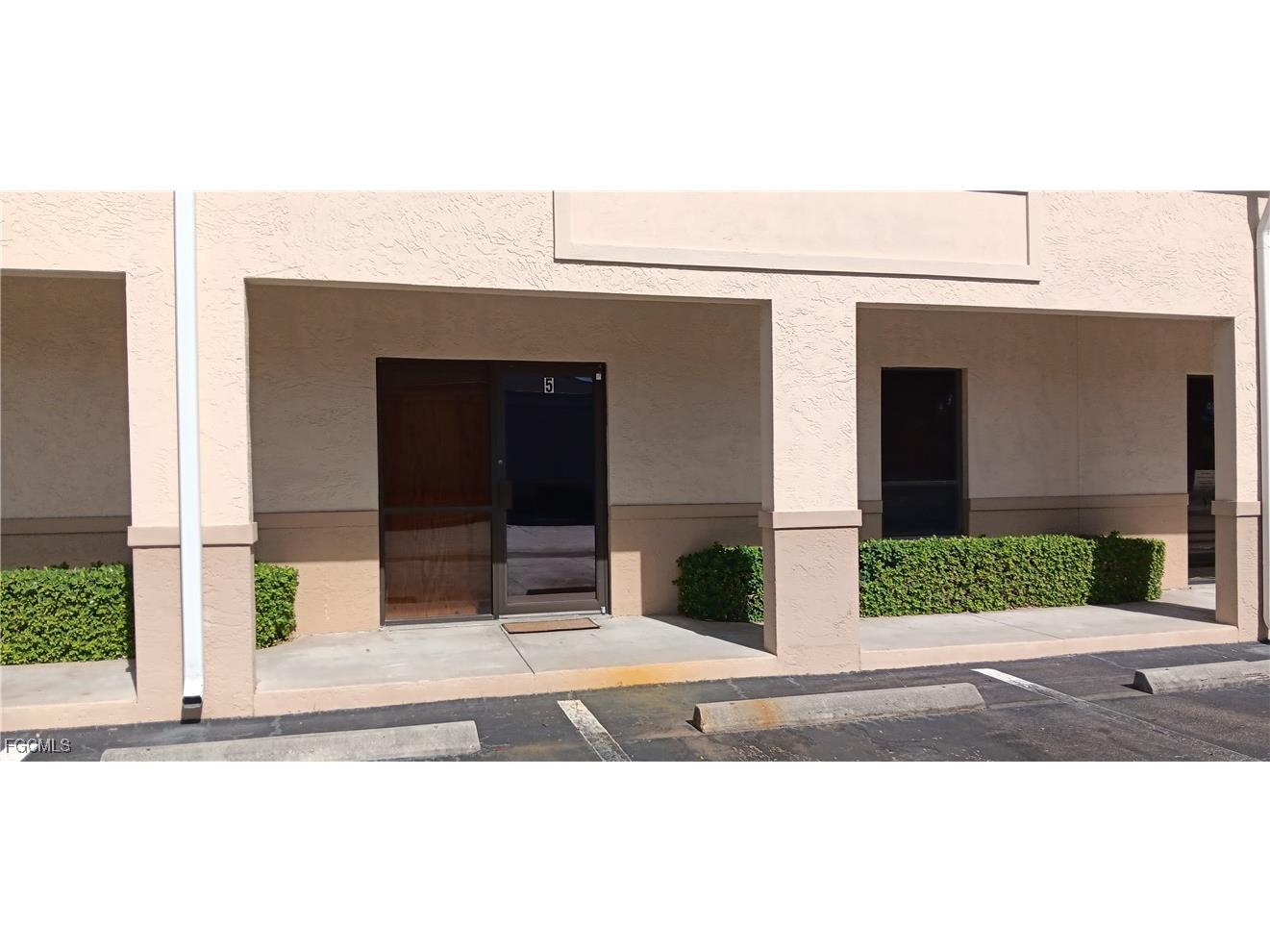 5929 Youngquist Road #5 Fort Myers FL 33912 2025019821 image1