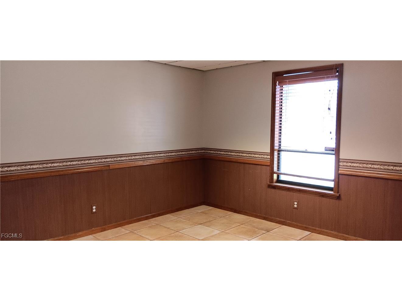 5929 Youngquist Road #5 Fort Myers FL 33912 2025019821 image7