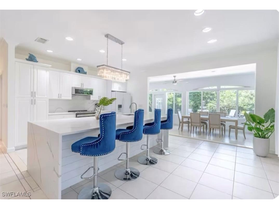 593 106th Avenue N Naples FL 34108 225070651 image1