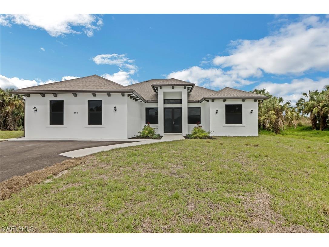 593 39th Avenue NW Naples FL 34120 223013568 image1