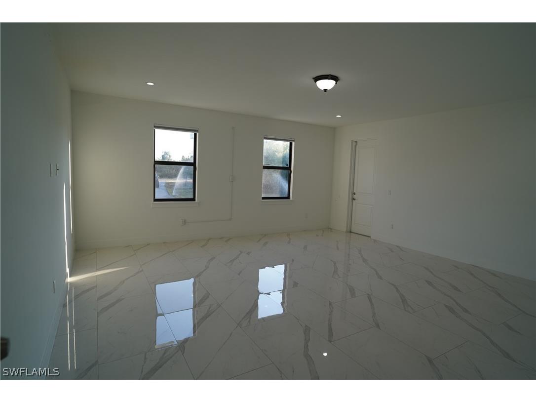 593 39th Avenue NW Naples FL 34120 226009921 image13