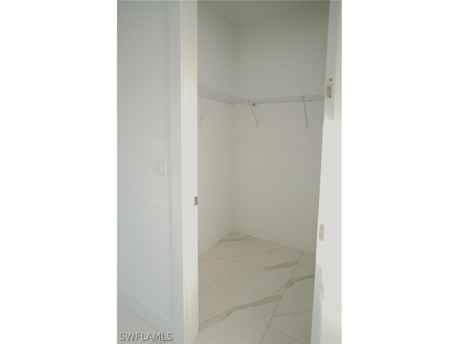 593 39th Avenue NW Naples FL 34120 226009921 image25