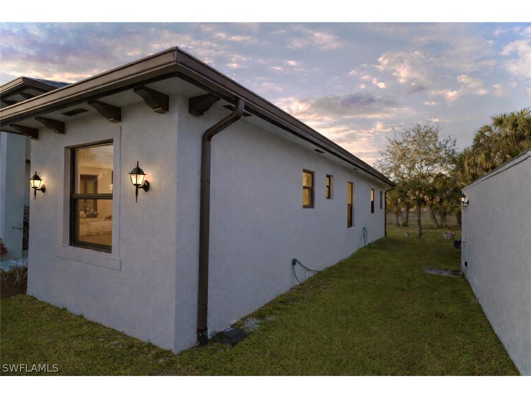 593 39th Avenue NW Naples FL 34120 226009921 image33