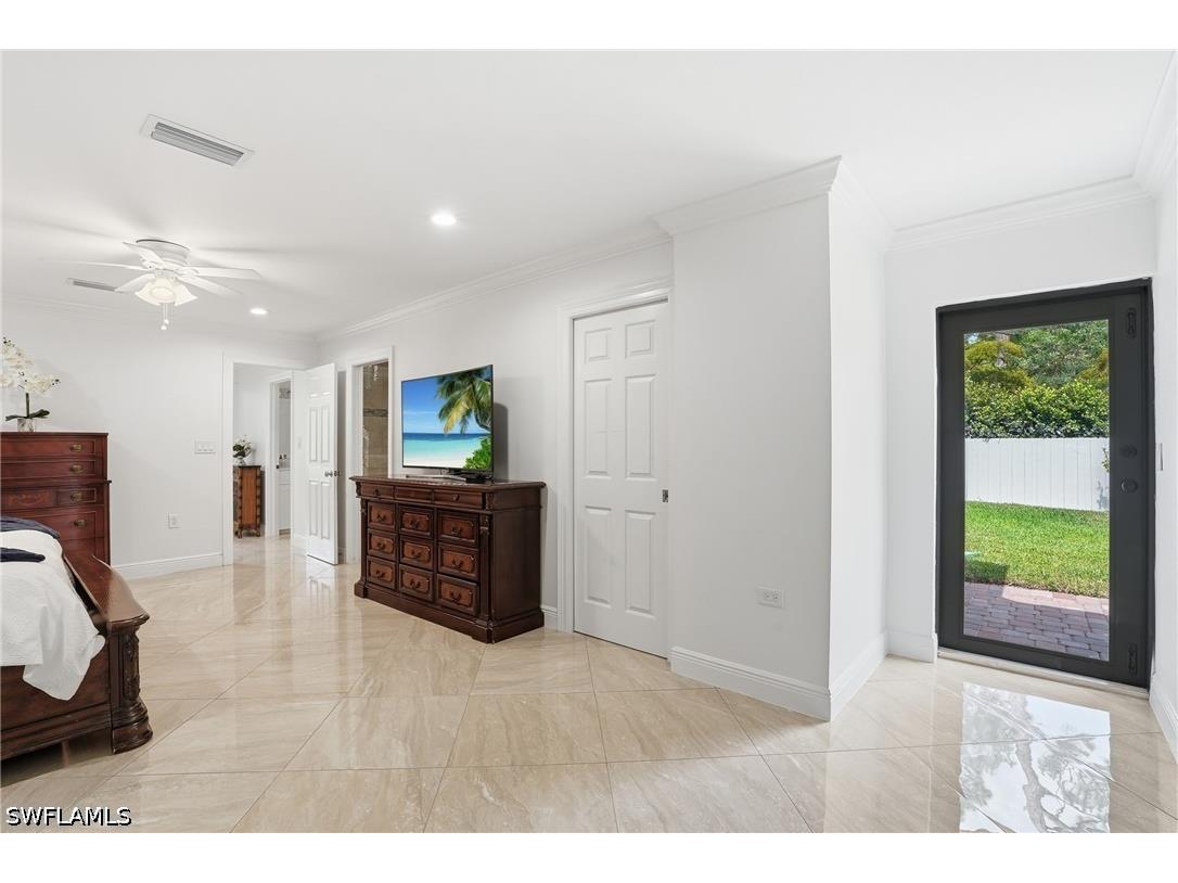 5930 Sea Grass Lane Naples FL 34116 226019549 image22