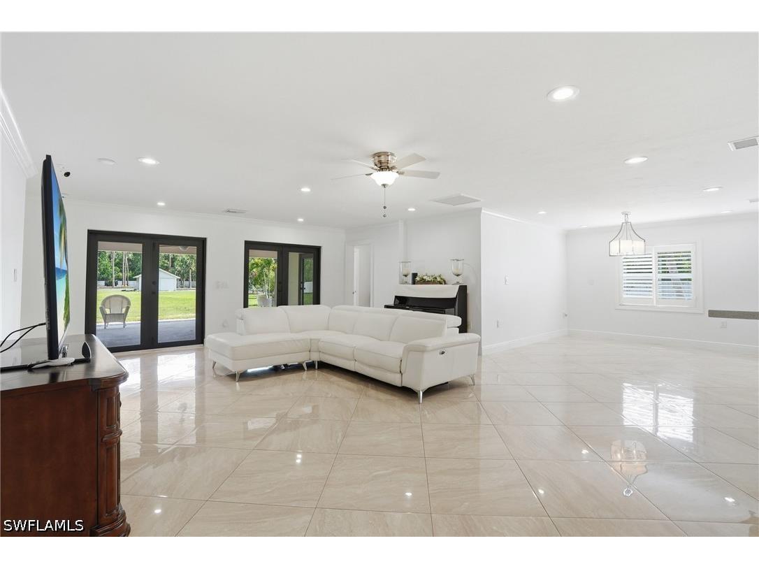 5930 Sea Grass Lane Naples FL 34116 226019549 image9