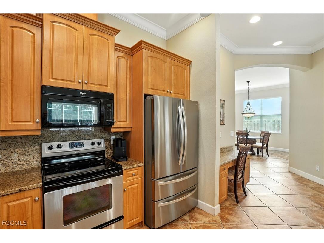 594 110th Avenue N Naples FL 34108 2025000796 image11