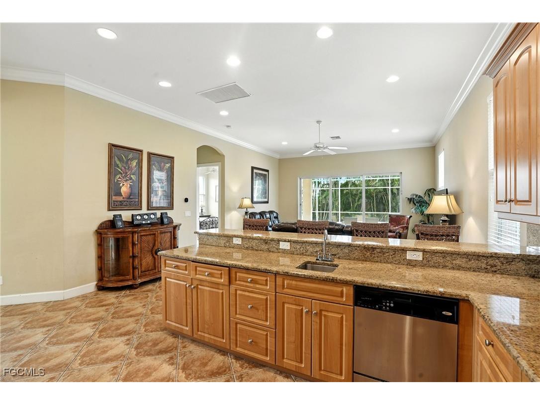594 110th Avenue N Naples FL 34108 2025000796 image12