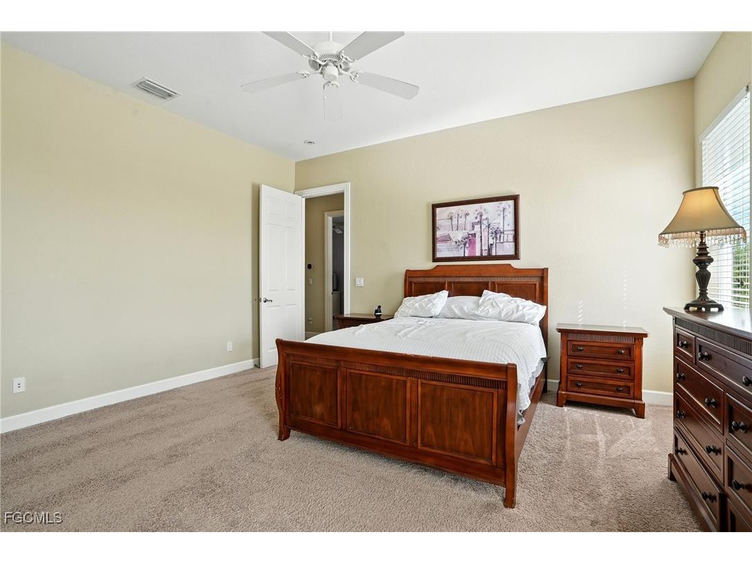 594 110th Avenue N Naples FL 34108 2025000796 image28