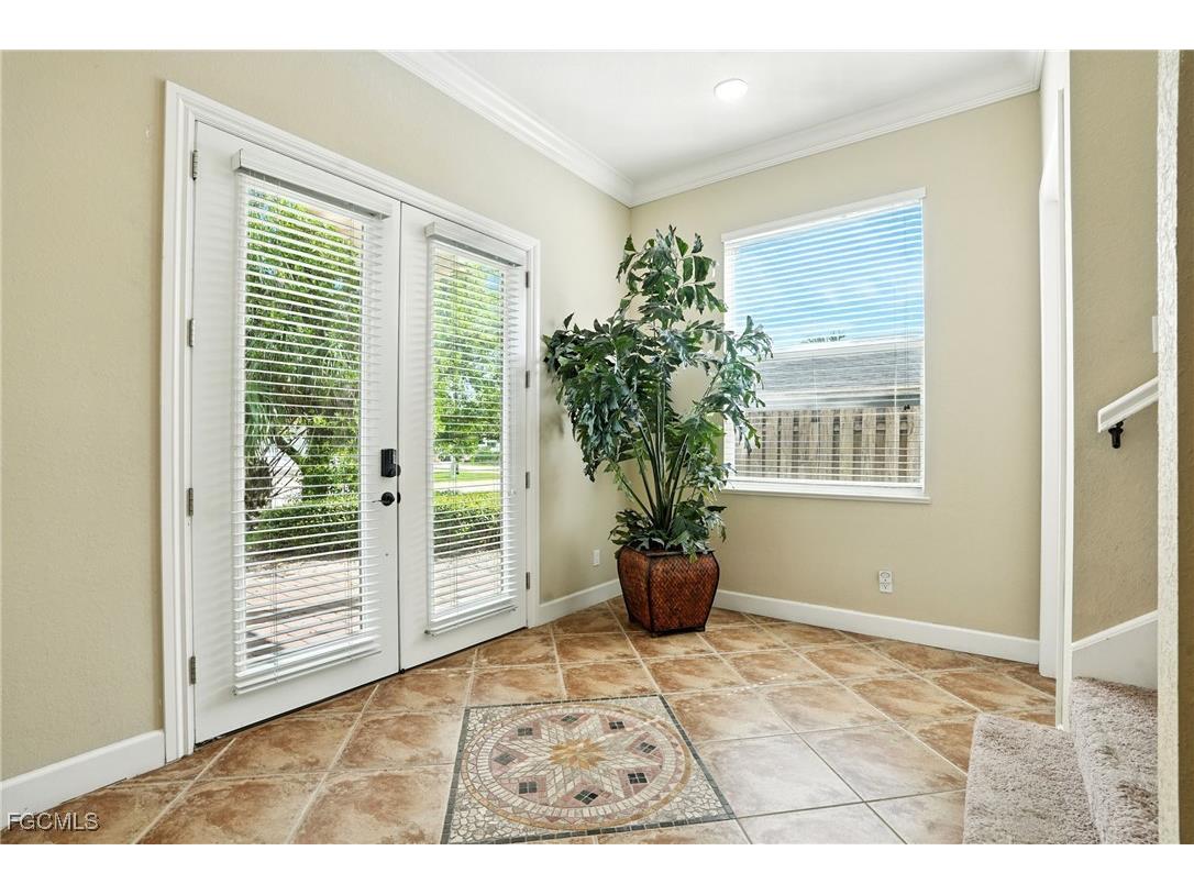 594 110th Avenue N Naples FL 34108 2025000796 image3