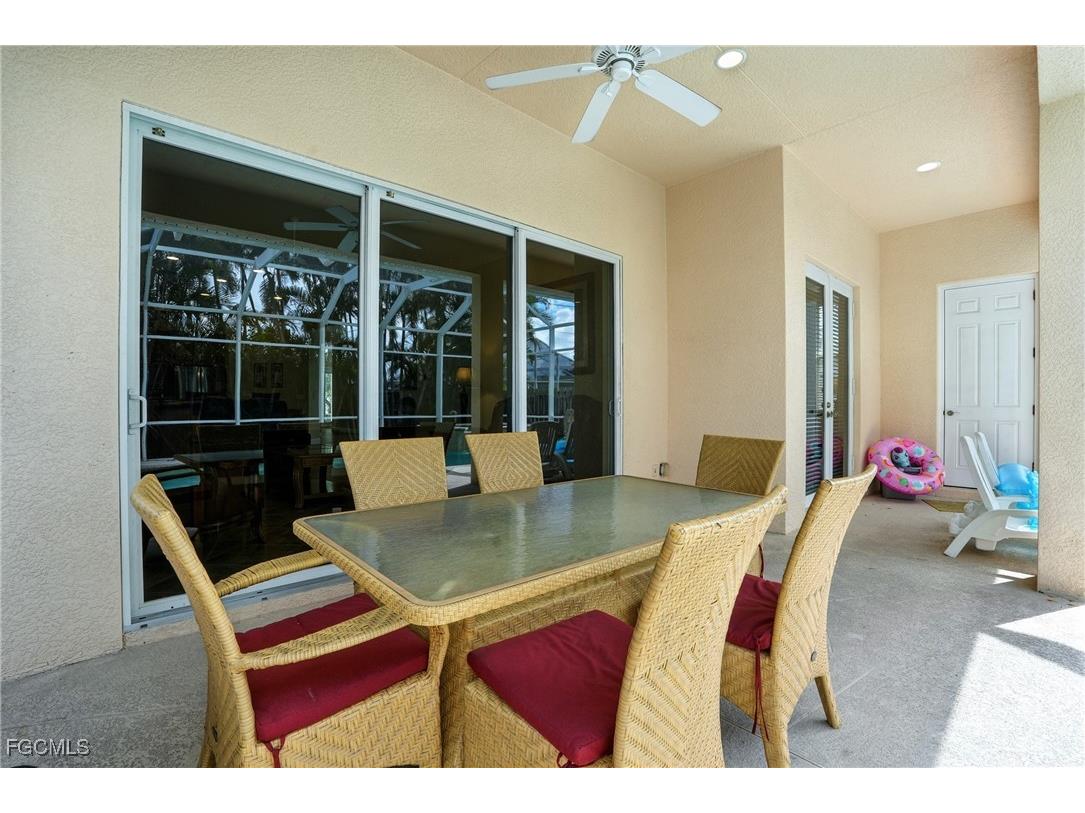 594 110th Avenue N Naples FL 34108 2025000796 image40