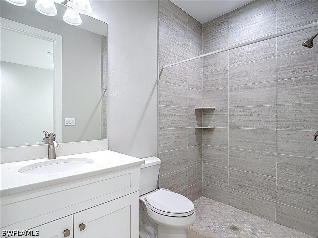 594 31st Street NW Naples FL 34120 226015349 image23